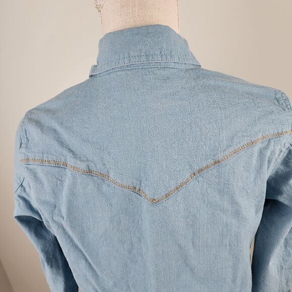 Denim And Company Long Sleeve Button Down Light Twill Denim Top Size Small - Picture 5 of 6